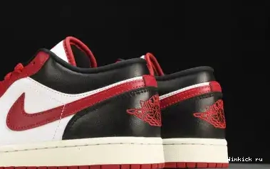 Black Toe Jordan 1  Low Retro Reverse 0423